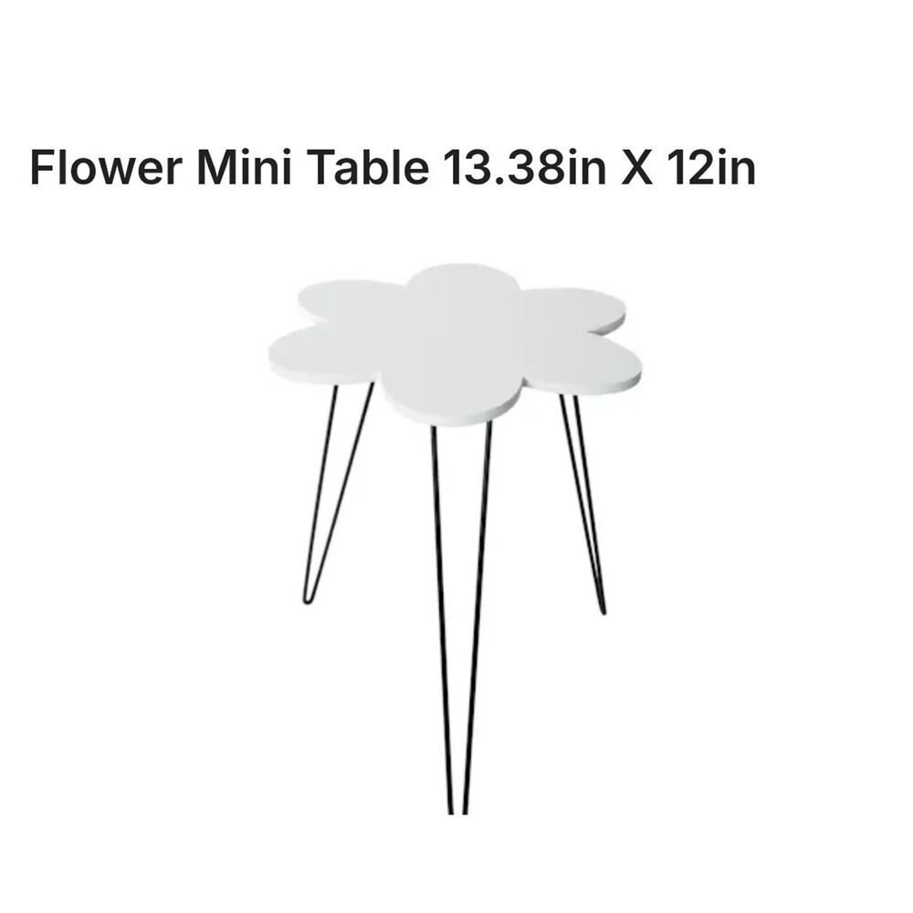 Flower Shaped Accent Table NEW